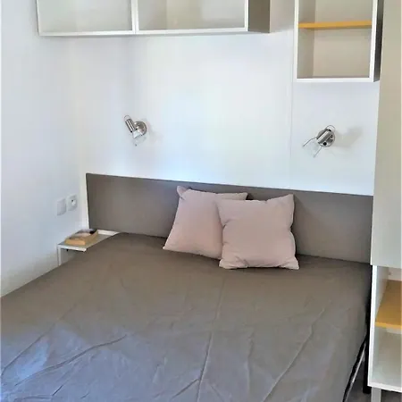 Mobil 10 Personnes Emplacement 074 *