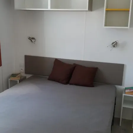 Mobil 10 Personnes Emplacement 074